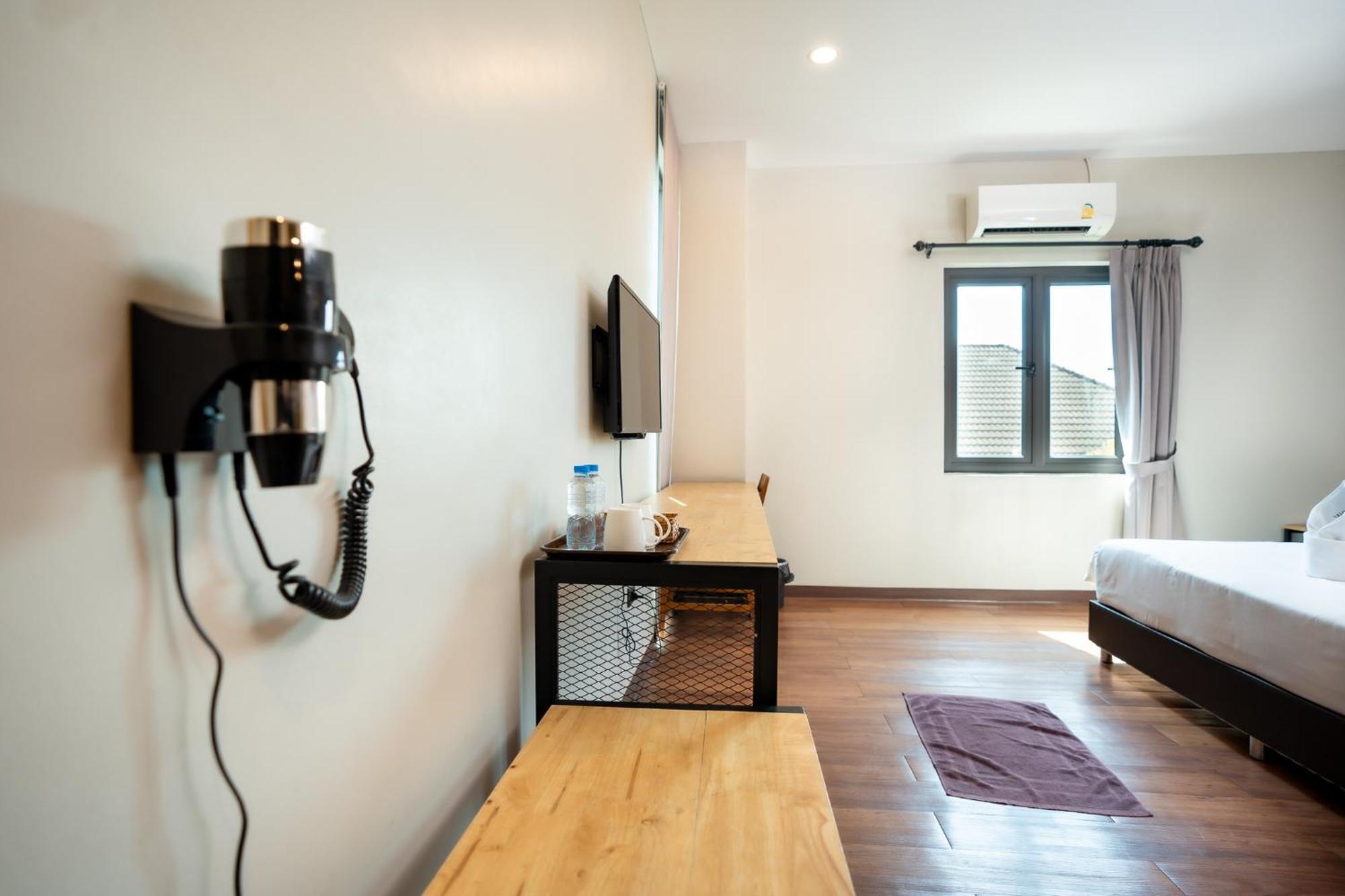 Siri Hotel Vientiane Extérieur photo